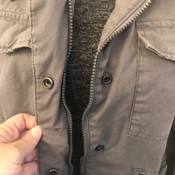 Gap Utility Jacket Grey with 4 snap close pockets - Picture 2 of 9